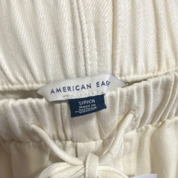 AE cozy, dreamy, drape, low rise, ultra wide leg, jean - Ivory Size S NWT - Picture 2 of 11